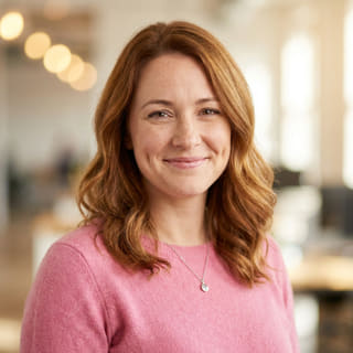 Emily Watson, listed as Head of Customer Support at Zephyr Kapitholm, shown in a profile image